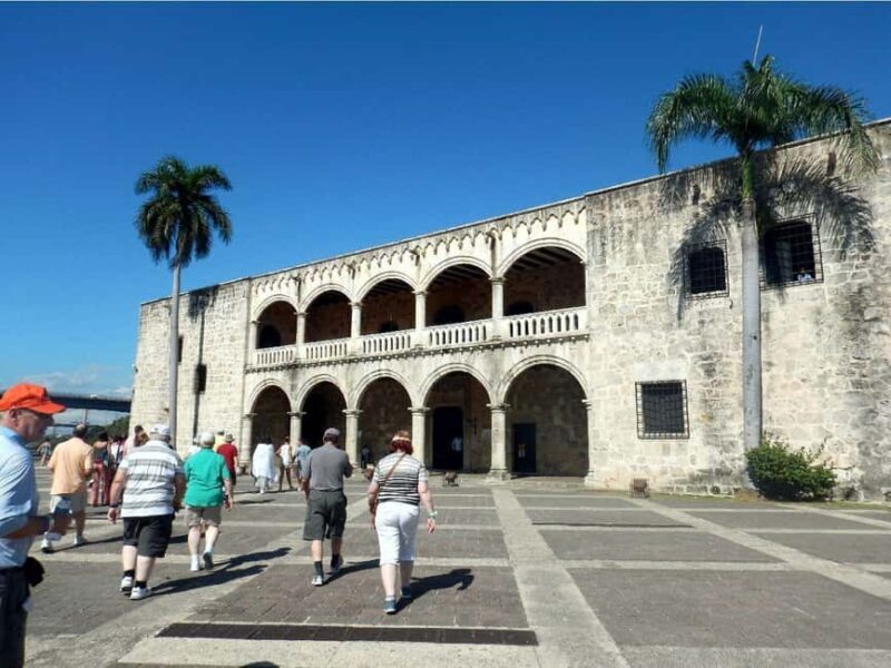 Punta Cana: Santo Domingo Tour with Lunch & Hotel Pickup - Key Points