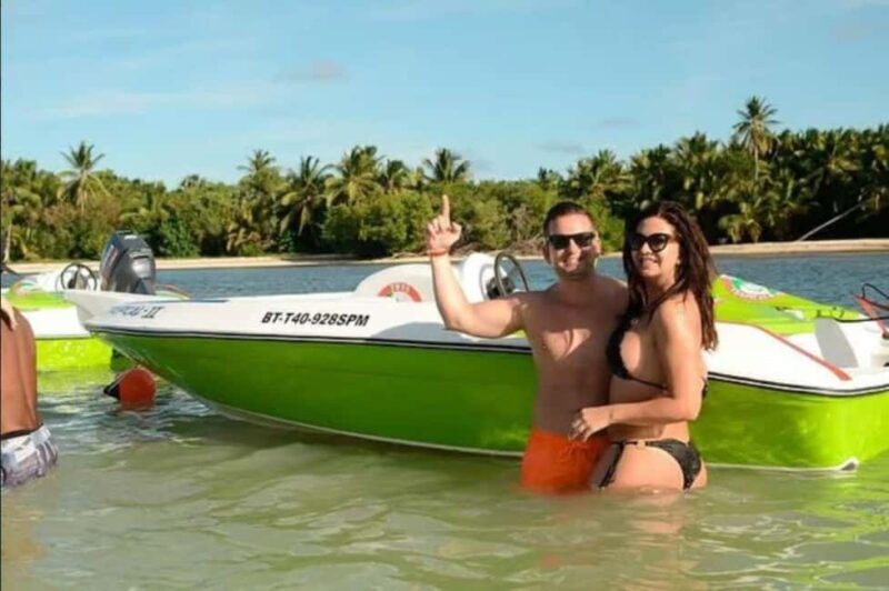 Punta Cana: Speedboat Ride, Snorkeling, & Dolphin Watching - Relaxation in a Natural Pool