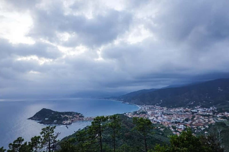 Punta Manara: Hiking immersed in the Mediterranean bush overlooking the sea - FAQ