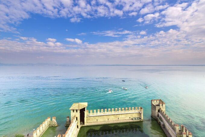 Punta San Vigilio Typical Venetian Speedboat Trip - Tips for Travelers