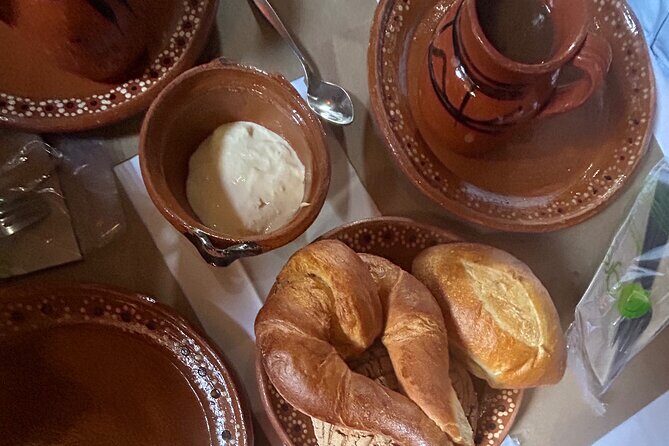 Pyramids of Teotihuacan and restaurant la Gruta (Original) - FAQ