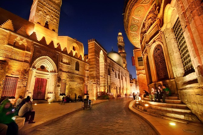 Pyramids, Sphinx & Tourist Bazaar Tour From Cairo Airport - Good To Know