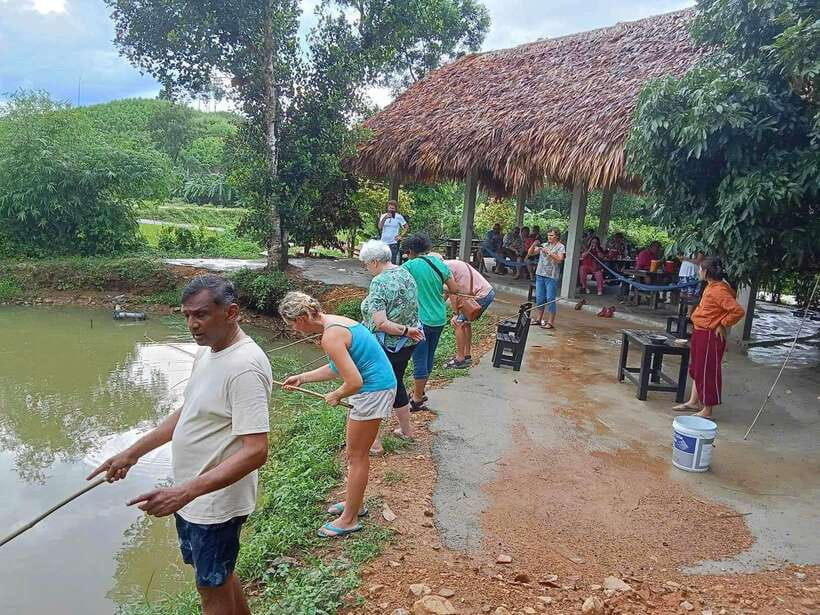 Quang Binh: Explore Phong Nha Cave and Experience Rural Life - Lunch at a Local Restaurant