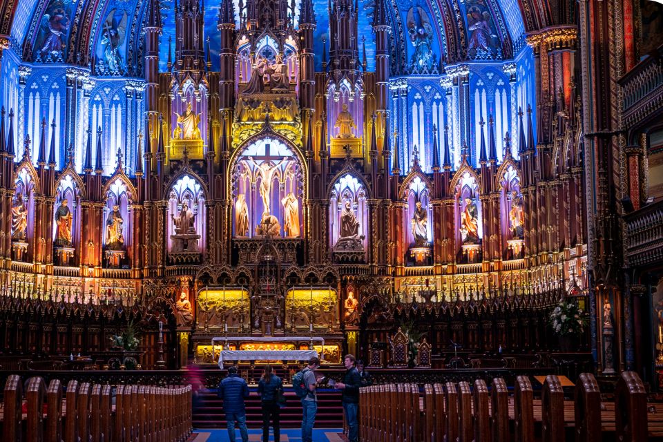 Quebec City: City Exploration Game and Tour - Discovering Landmark Attractions