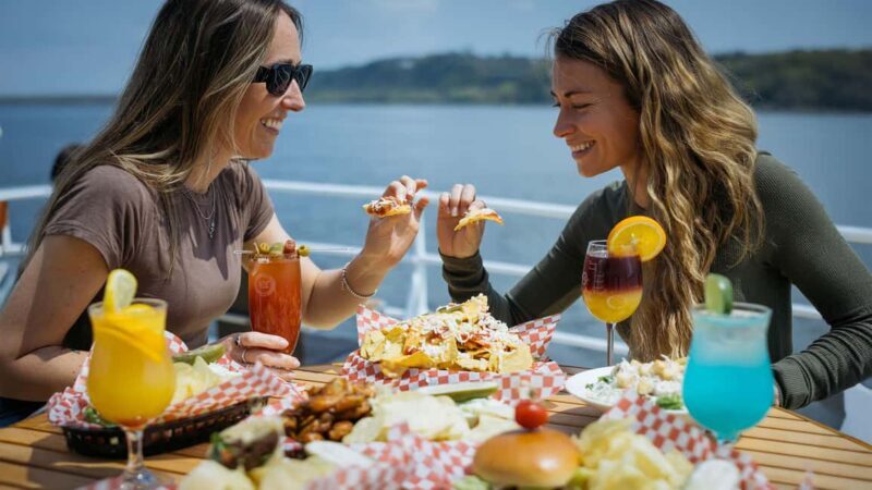 Québec City: Guided Sightseeing River Cruise - Key Points