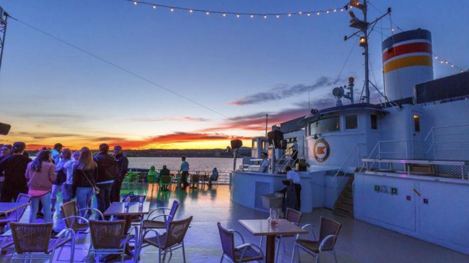 Quebec City: Night Cruise With Live DJ and Dance Floor - Prohibited Items