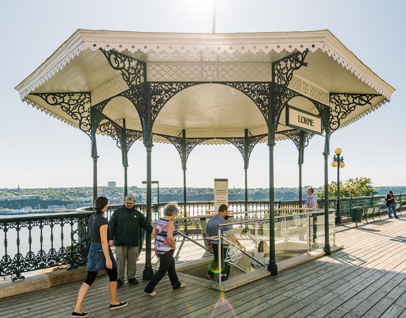 Quebec City: Saint-Louis Forts and Châteaux Guided Site Tour - Key Points