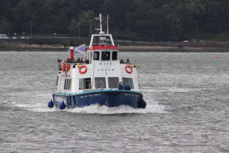 Queensferry: Maid of the Forth 1.5hr Sightseeing Cruise - Onboard Amenities