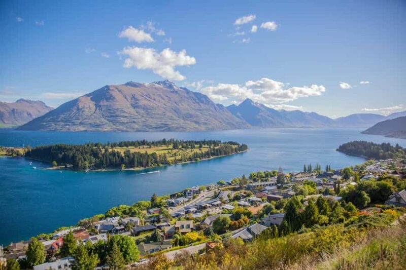 Queenstown: Glenorchy, Arrowtown, & Crown Range Tour - An In-Depth Look at the Tour Experience