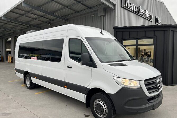 Queenstown International Airport To and From City Center Transfer - What to Expect on Your Journey