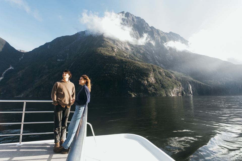 Queenstown: Milford Sound Flight and Cruise - Host Information