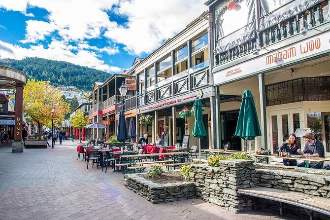 Queenstown Private day tour from Dunedin - Free Time in Queenstown: Explore at Your Own Pace