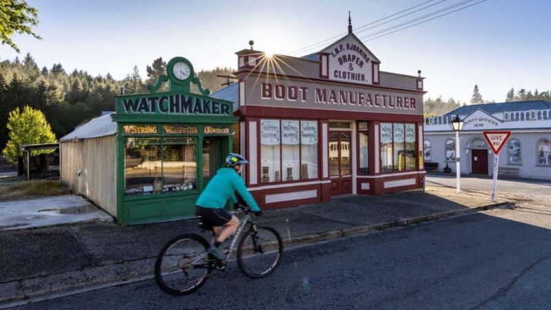 Queenstown to Middlemarch Small-Group Guided Tour (One-Way) - Key Points