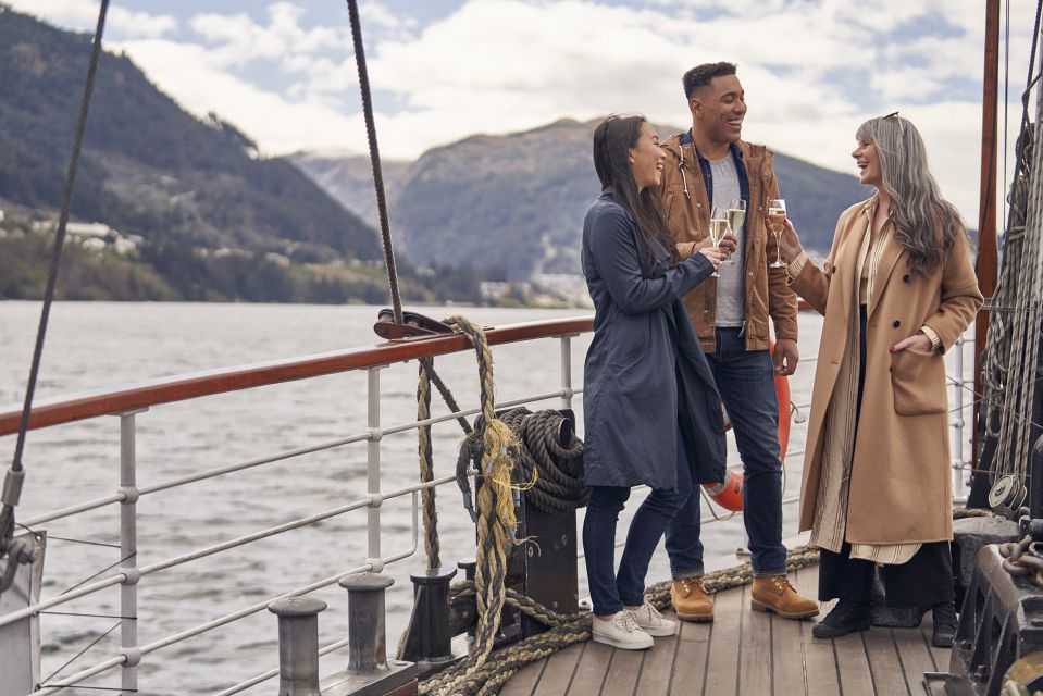 Queenstown: TSS Earnslaw Cruise of Lake Whakatipu - Wheelchair Assistance