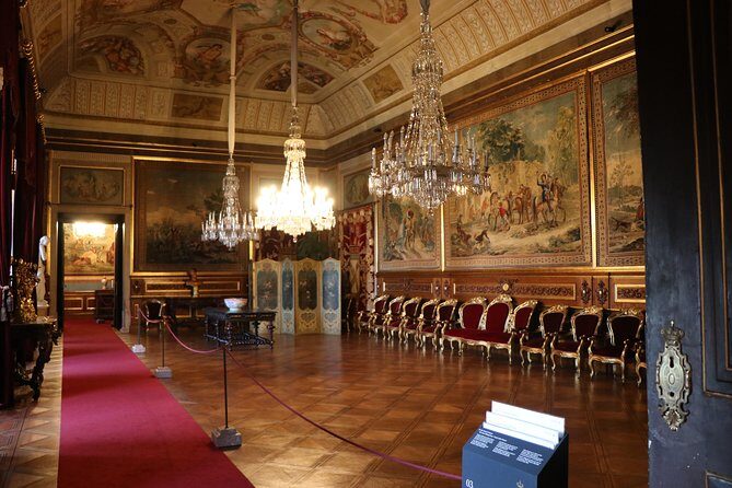Queluz and Ajuda Palaces Private Tour, Lisbon´s forgotten history. - Who Would Love This Tour?