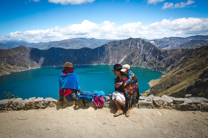 Quilotoa Lagoon and Indian Markets in One Day From Quito - Traveler Experiences