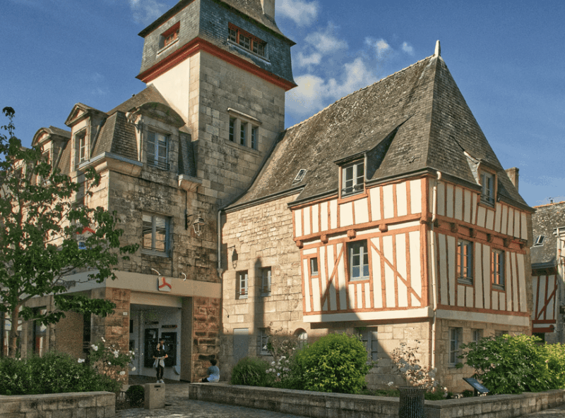 Quimper Guided Walking Tour - Architectural Highlights