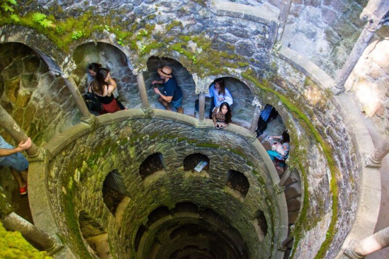 Quinta da Regaleira Skip-the-Line Ticket and Audioguide - Navigating the Site