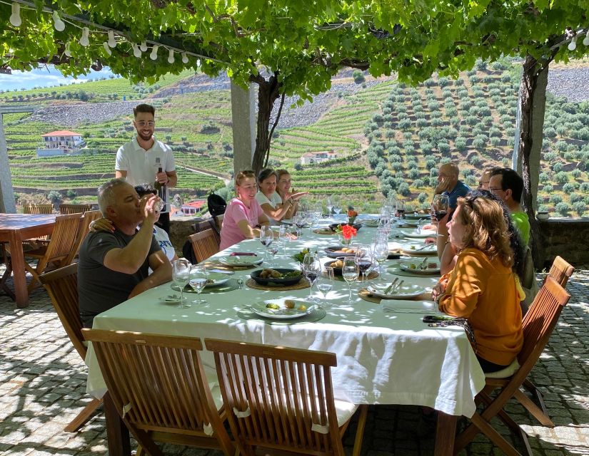 Quinta Do Vallado: Walking With Full Lunch and Wine Tasting - Inclusions