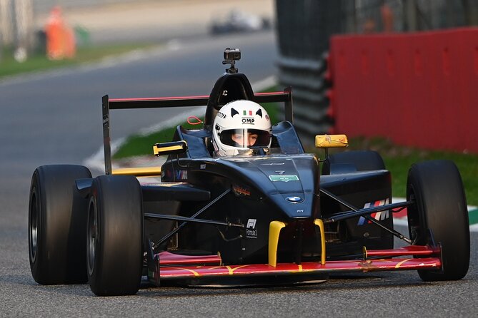 Racing Experience-Formula Racing Course and Laps on Ferrari Near Milan - Operating Hours and Accessibility