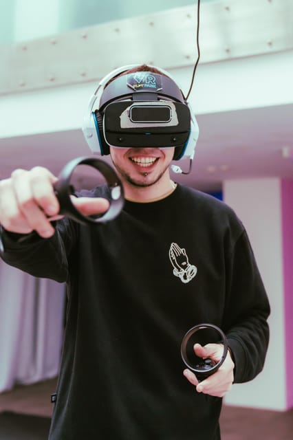 Racing Simulator | VR Theme Park | Experience - Additional Attractions at VR Park