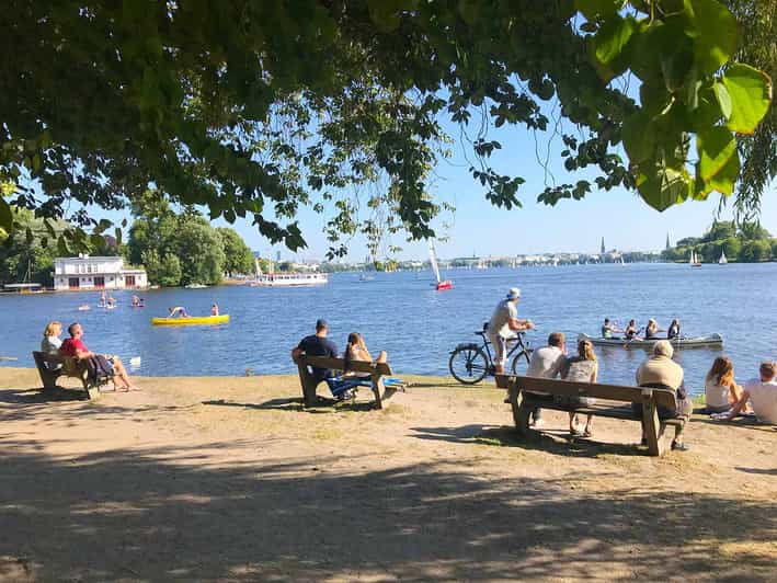 Radtour um die Alster & durch traumhafte Alsterviertel - The Experience and What Travelers Say