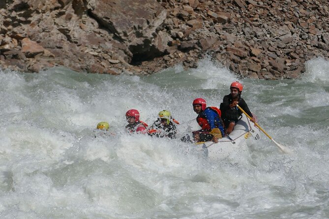 Rafting in Rishikesh- 16km - Safety Precautions and Equipment