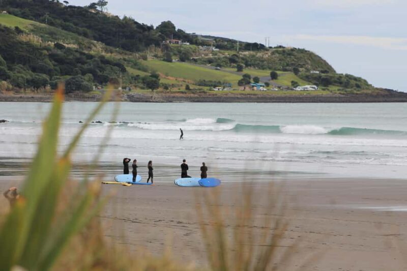 Raglan: Group Surf Lesson - Why This Surf Lesson Stands Out