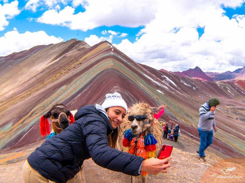 Rainbow Mountain Horseback Riding Tour + Buffet Lunch - Experience Highlights