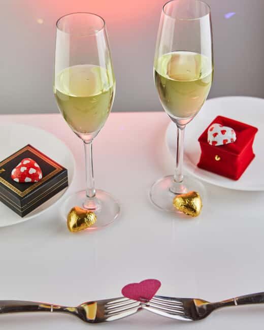 Raleigh/Durham: Mystery Date Night in the Triangle Area - Key Points