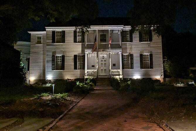 Raleigh Ghost and Urban Legend Tour Review - Exploring the Haunted Sites