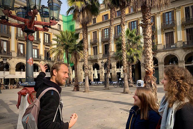 Ramblas, Old Town, Gothic and Gaudi Architecture Walking Tour - The Sum Up