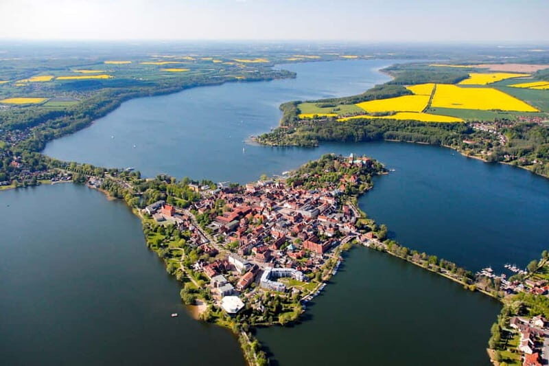 Ratzeburg Lake: 2-hour historical boat tour with entertainment - The Itinerary Explored