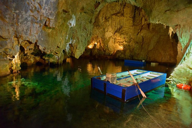 Ravello, Amalfi, Emerald Grotto Shore Excursion. - Marveling at the Emerald Grotto