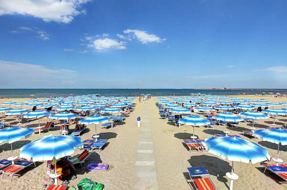 Ravenna & Lunch on the Beach - Private Day Tour From Bologna - Ravenna UNESCO Sites