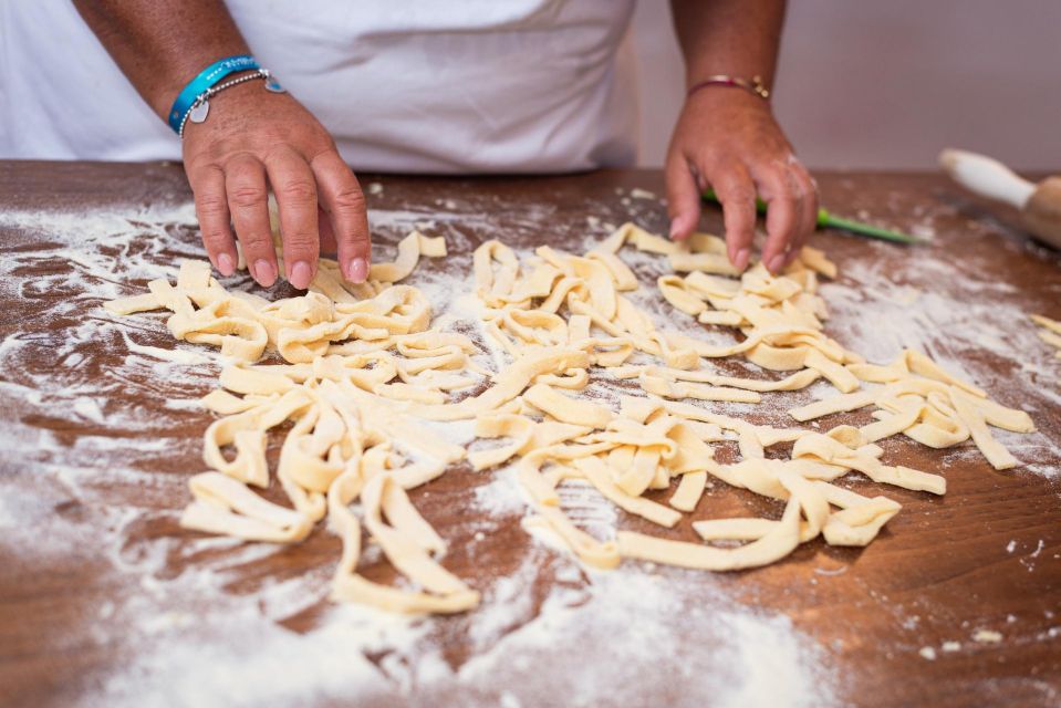 Ravenna: Pasta & Tiramisu Cooking Class at a Locals Home - Inclusions and Amenities