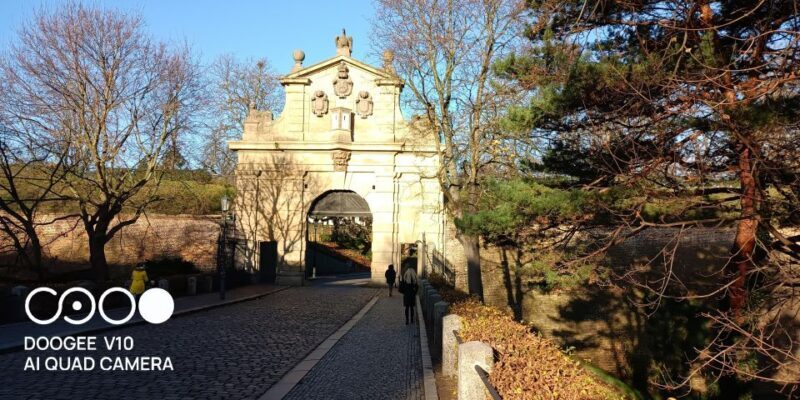 Real life in Prague - Easy Walk from Vysehrad to Vyton - Practical Tips for Travelers
