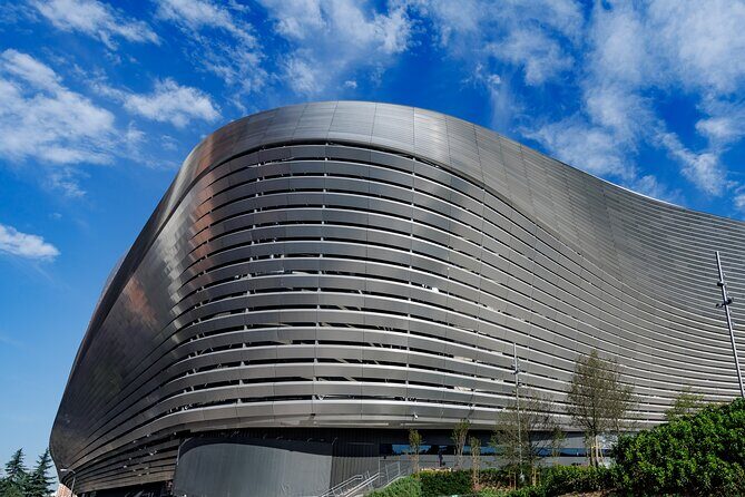 Real Madrid: Bernabeu Stadium Self-Guided Tour and Wine tasting - Practical Details and Tips