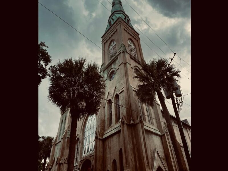 Real Savannah: Ghost and True Crime Private Walking Tour - Haunted Locations Explored