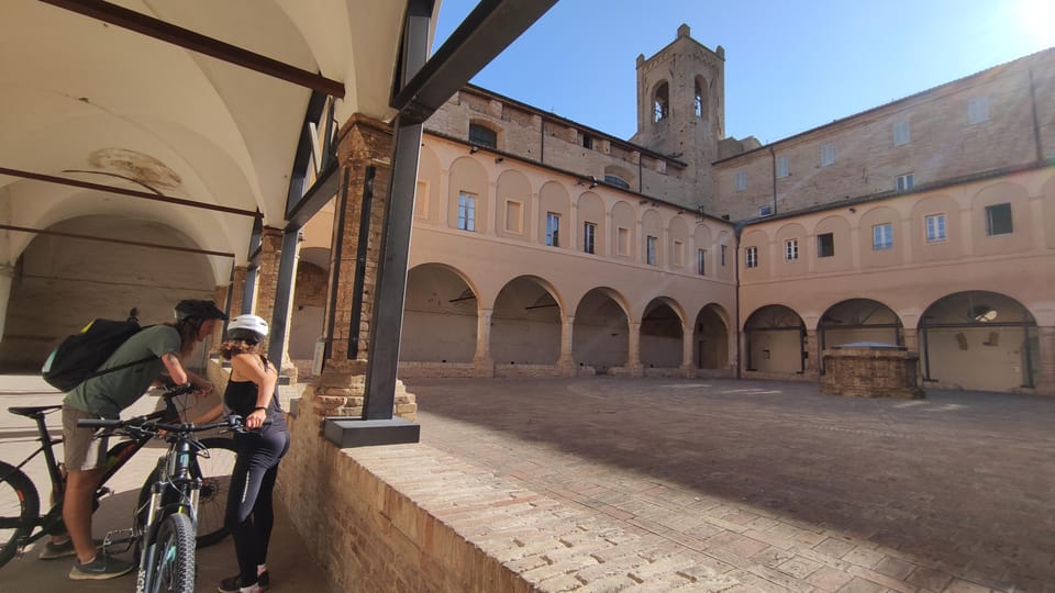 Recanati: Discover the Hills of Infinity by E-Bike - Exploration of Recanati and Surrounding Countryside
