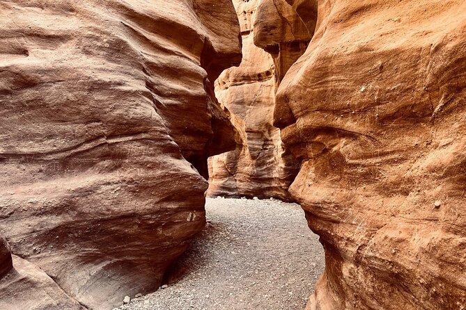 Red Canyon: Small Group Photo Tour - Meeting and Pickup