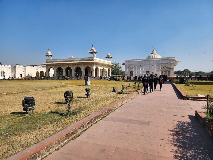 Red Fort Skip-The-Line E-Tickets & Guide Delhi Transfers - Included Services
