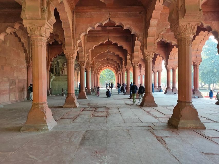 Red Fort Skip-The-Line E-Tickets & Guide Delhi Transfers - Dining Recommendations