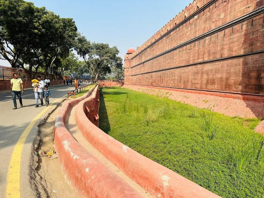 Red Fort Skip-The-Line E-Tickets & Guide Delhi Transfers - Frequently Asked Questions