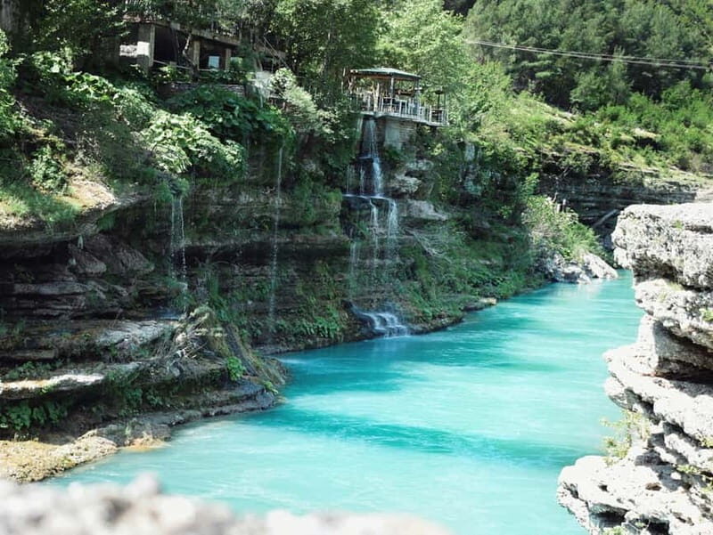 RED LINE: Vlore-Gjirokaster-Permet daily tour with guide - The Sum Up