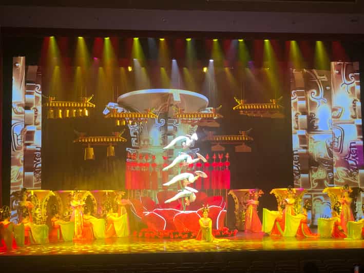 Red Theatre Beijing Acrobatics Show With Hotel Transfer - Show Details