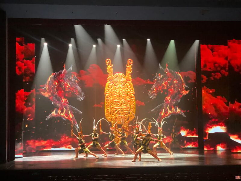 Red Theatre Beijing Acrobatics Show With Hotel Transfer - Transportation