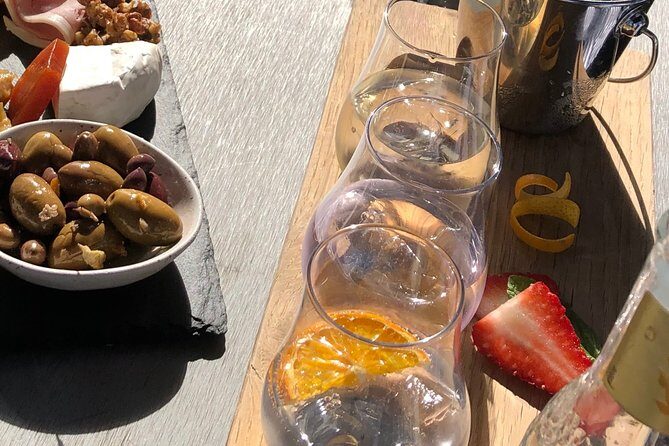 Red White & Brew - Wine, Gin & Beer Tour with Tastings from Adelaide - A Deep Dive into the Experience