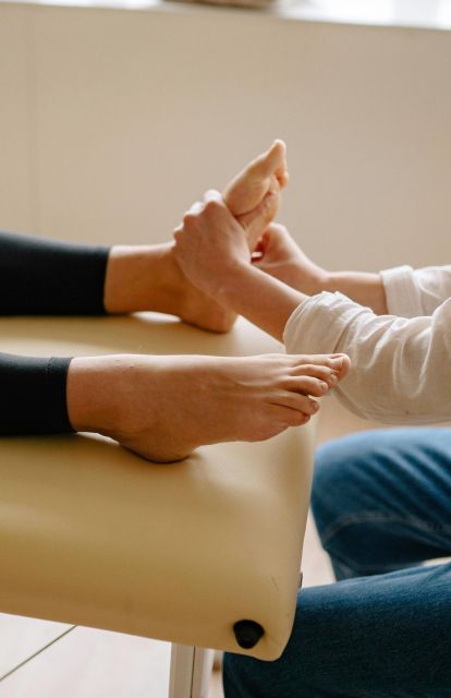 Reflexology Massage For Relaxing Moments At Home - Creating a Relaxing Atmosphere