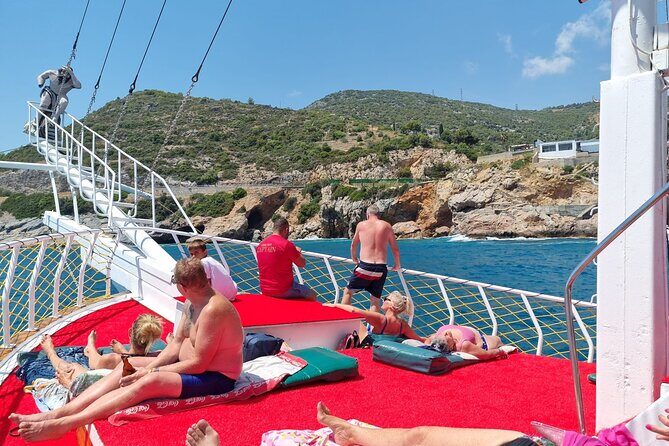 Relax Boat Tour with Lunch and Soft Drinks in Alanya - What makes this boat tour worth considering?